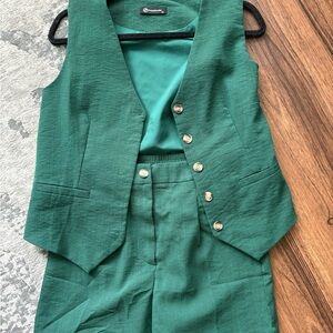 SHEIN Emerald Green Vest and Pants Ensemble